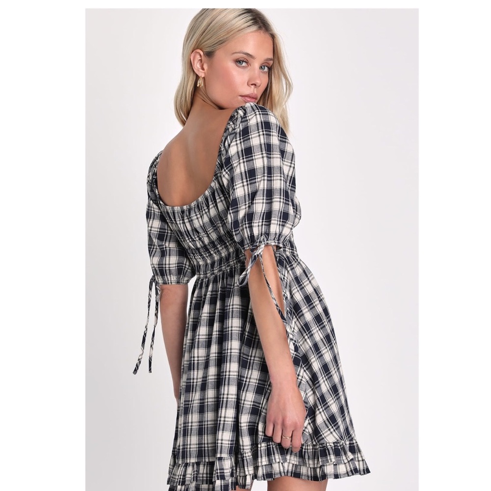 Lulus NWT Plaid Countryside Aura Navy Blue Plaid Short Sleeve Mini Dress Small - Picture 11 of 14